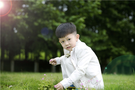 八字喜水的男宝宝起名大全